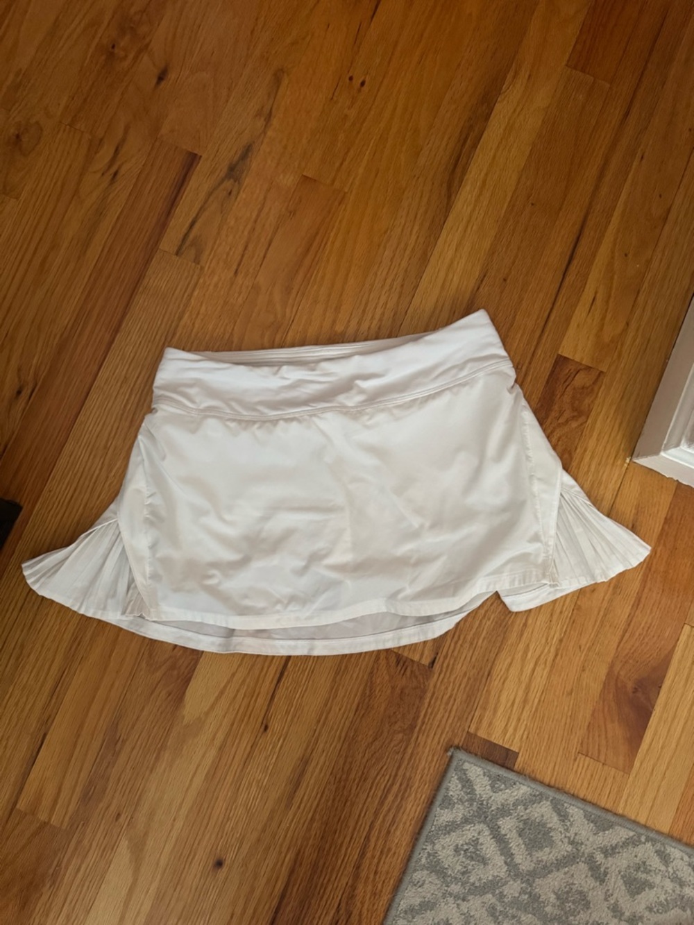 ✨BOGO FREE ENTIRE CLOSET✨ lululemon athletica White Pleated Athletic Skort